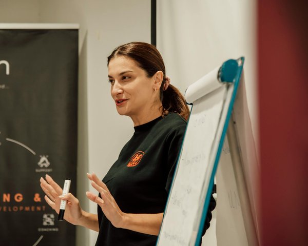 Optimisez la Production pour Élever la Satisfaction Client : Études et Stratégies